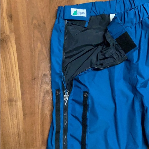 Mountain Equipment Co-op full zip windbreaker pant - Picture 10 of 15